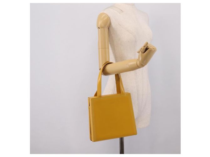Bolso de mano LOEWE de cuero Amarillo Oro Auth ep16372 Dorado - vista 24