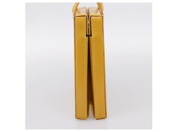 Bolso de mano LOEWE de cuero Amarillo Oro Auth ep16372 Dorado - vista 3