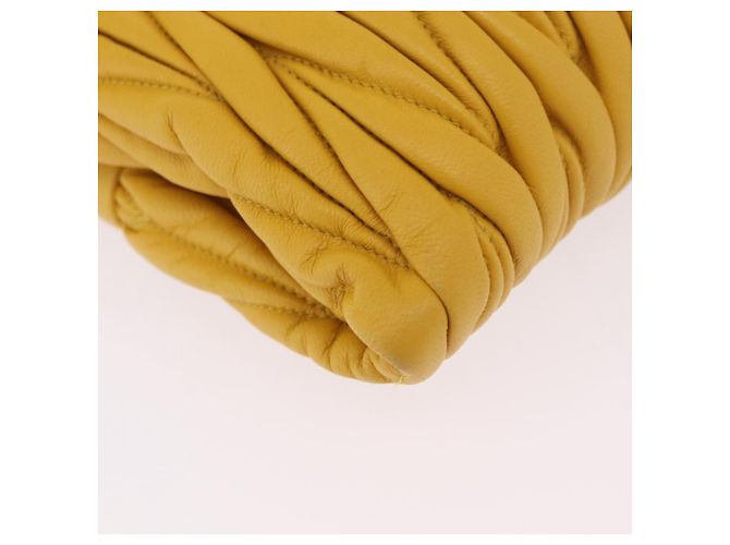 Borsa a tracolla Miu Miu Matelassé in pelle 2way Yellow Gold Auth 202504A D'oro Giallo - vue 15