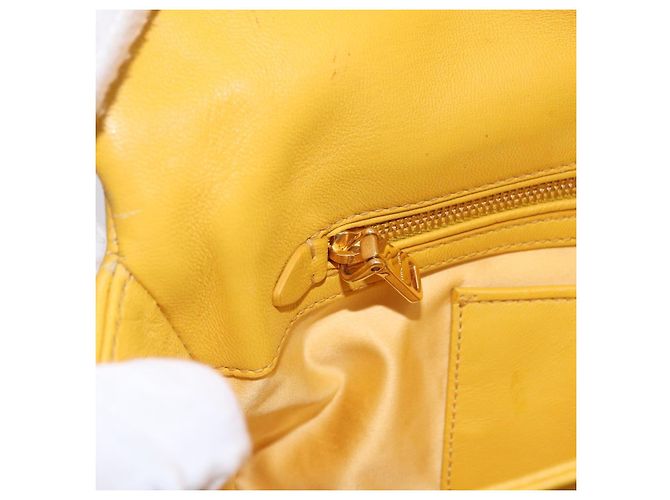 Borsa a tracolla Miu Miu Matelassé in pelle 2way Yellow Gold Auth 202504A D'oro Giallo - vue 30