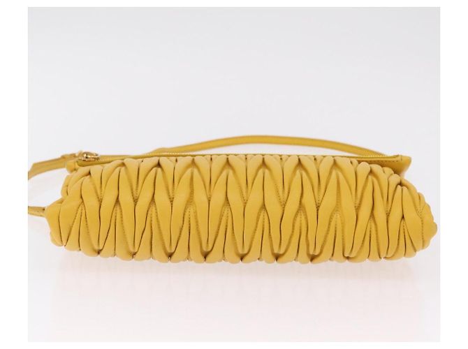 Borsa a tracolla Miu Miu Matelassé in pelle 2way Yellow Gold Auth 202504A D'oro Giallo - vue 7