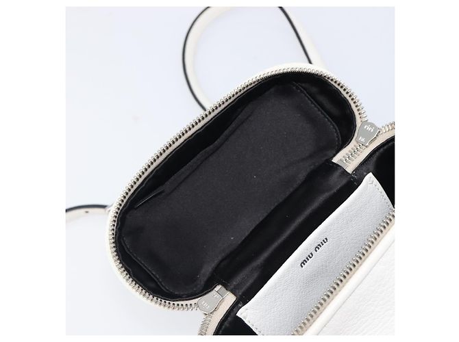 Sac à épaule Vanity Miu Miu en cuir 2 voies Blanc Argent Auth 206320A Argenté - vue 10