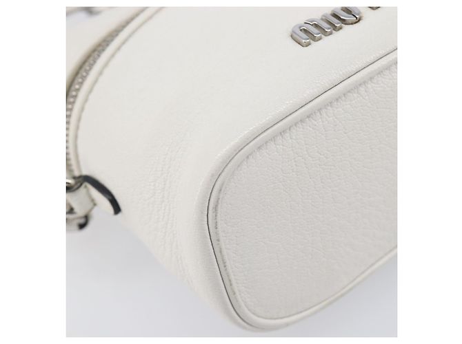 Sac à épaule Vanity Miu Miu en cuir 2 voies Blanc Argent Auth 206320A Argenté - vue 17