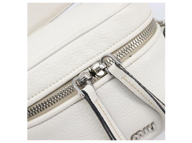 Sac à épaule Vanity Miu Miu en cuir 2 voies Blanc Argent Auth 206320A Argenté - vue 21