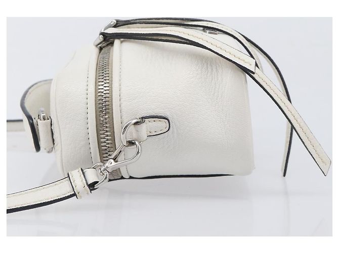 Sac à épaule Vanity Miu Miu en cuir 2 voies Blanc Argent Auth 206320A Argenté - vue 4