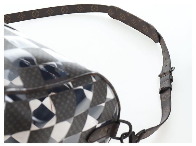 Borsa LOUIS VUITTON Monogram Chess Keepall Bandouliere 50 M20864 LV Auth 204498SM Monogramma - vista 17