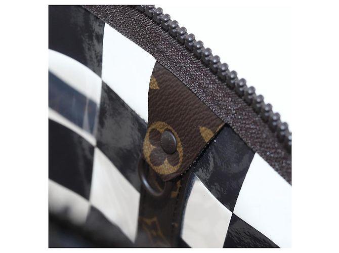 Borsa LOUIS VUITTON Monogram Chess Keepall Bandouliere 50 M20864 LV Auth 204498SM Monogramma - vista 34