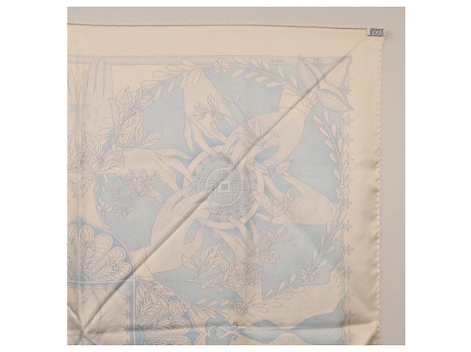 Hermès HERMES Carré 90 Seidentuch Beige Hellblau "Les chants du Henna" Auth ki6863M - Ansicht 17