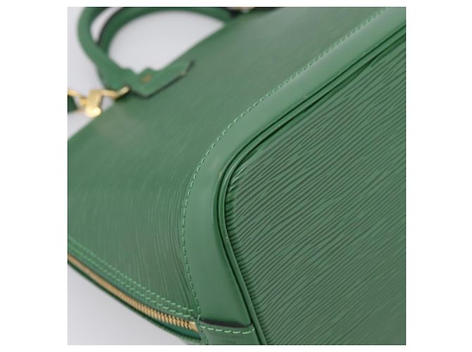 Borsa a mano LOUIS VUITTON Epi Alma Borneo Green M52144 LV Auth 206682V - vista 17