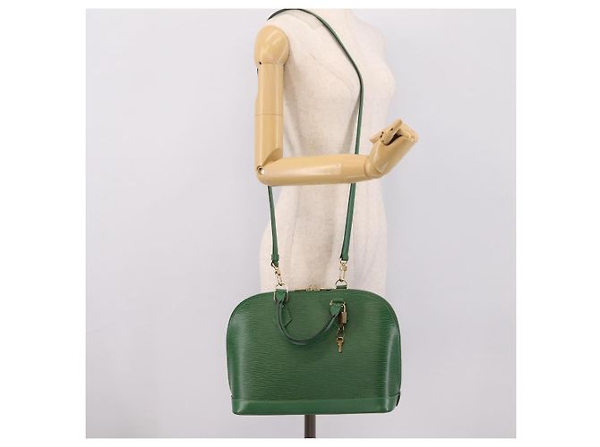 Borsa a mano LOUIS VUITTON Epi Alma Borneo Green M52144 LV Auth 206682V - vista 26