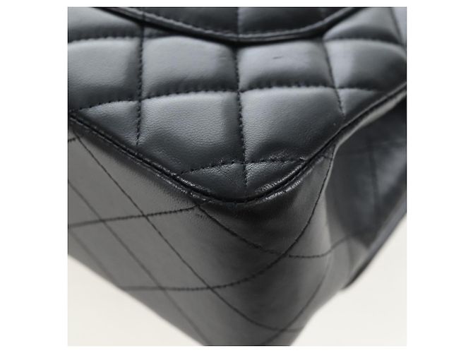 Borsa a tracolla CHANEL Matelasse 30 Chain in pelle d'agnello nera e argento CC Auth 200505SAM Nero - vista 17