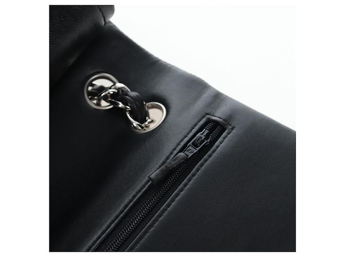 Borsa a tracolla CHANEL Matelasse 30 Chain in pelle d'agnello nera e argento CC Auth 200505SAM Nero - vista 21