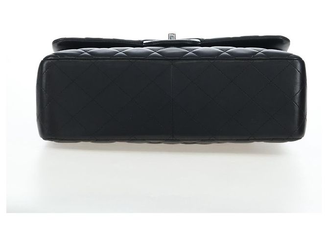 Borsa a tracolla CHANEL Matelasse 30 Chain in pelle d'agnello nera e argento CC Auth 200505SAM Nero - vista 5