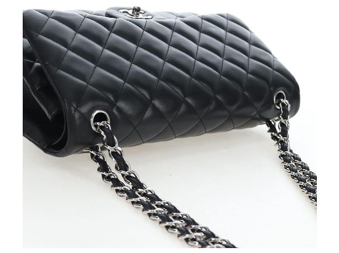 Borsa a tracolla CHANEL Matelasse 30 Chain in pelle d'agnello nera e argento CC Auth 200505SAM Nero - vista 6
