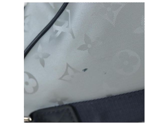 Borsa LOUIS VUITTON Satellite Keepall Bandouliere 50 Silver M44170 LV Auth 200382V - vista 4