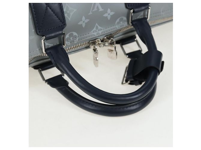 Borsa LOUIS VUITTON Satellite Keepall Bandouliere 50 Silver M44170 LV Auth 200382V - vista 8
