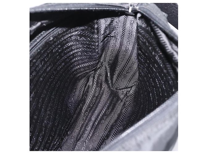 Bolsa de Ombro PRADA Nylon Black Silver Auth 205066A Preto Prata - vista 21