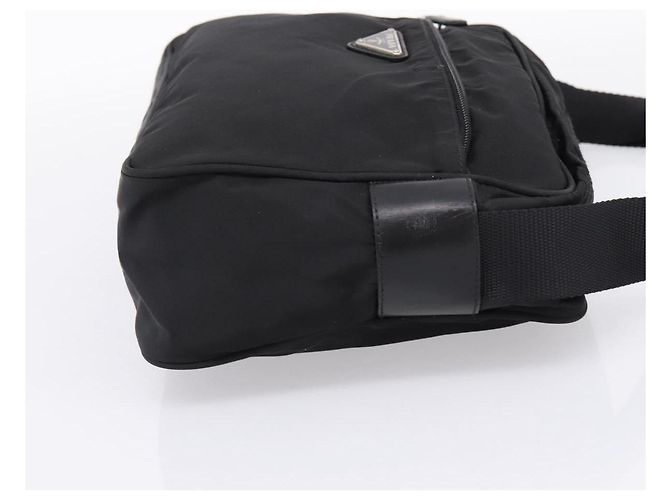 Bolsa de Ombro PRADA Nylon Black Silver Auth 205066A Preto Prata - vista 4