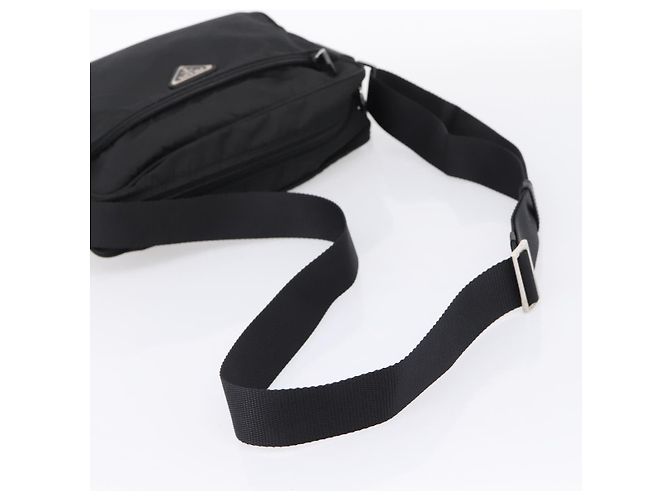 Bolsa de Ombro PRADA Nylon Black Silver Auth 205066A Preto Prata - vista 7
