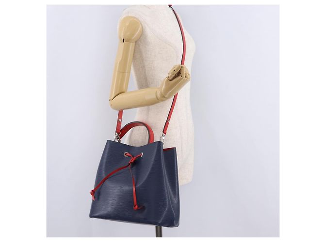Néonoé Sac à main LOUIS VUITTON Epi Neonoe Indigo Red M54367 LV Auth ka6537 Rouge Bleu - vue 31