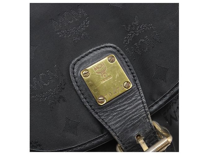 Zaino MCM Vicetos Logogram Nylon Black Gold Auth bs37198 Nero D'oro - vista 17