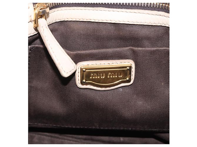 Borsa a mano Miu Miu Matelassé in pelle 2way Beige Gold Auth 167655A D'oro - vista 28