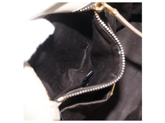Borsa a mano Miu Miu Matelassé in pelle 2way Beige Gold Auth 167655A D'oro - vista 32