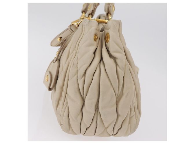 Borsa a mano Miu Miu Matelassé in pelle 2way Beige Gold Auth 167655A D'oro - vista 4