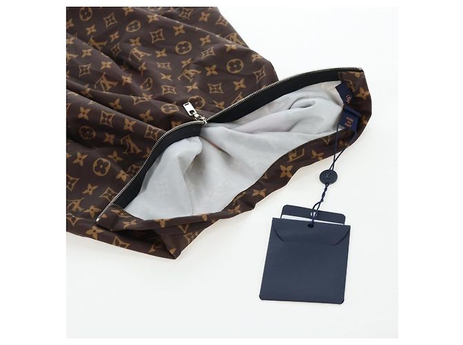 LOUIS VUITTON T-shirt a maniche corte Monogram Nylon L LV Auth 204955M Monogramma - vista 12