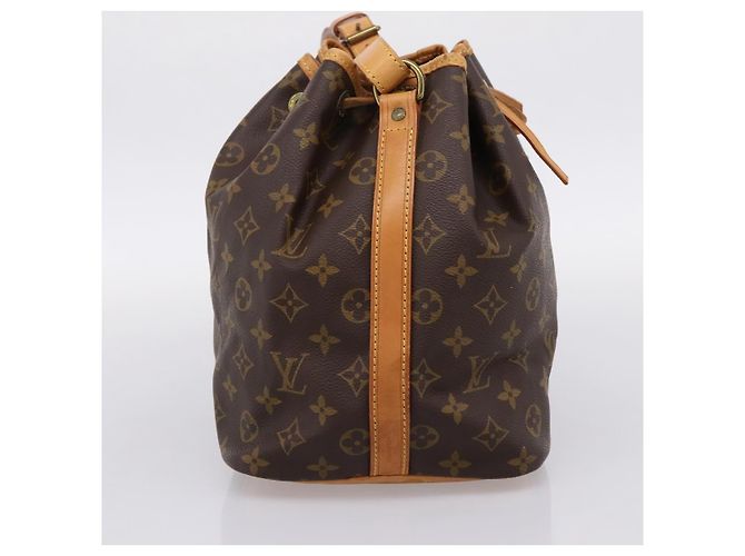 LOUIS VUITTON Bolsa de Ombro Monogram Petit Noe M42226 LV Auth 206913V Monograma - vista 3