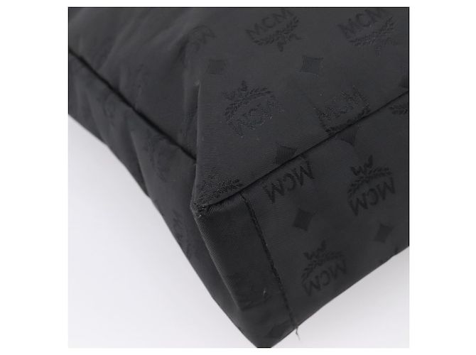 MCM Logogram Vicetos Tote Bag PVC Black Gold Auth 205249 Schwarz Golden - vista 16