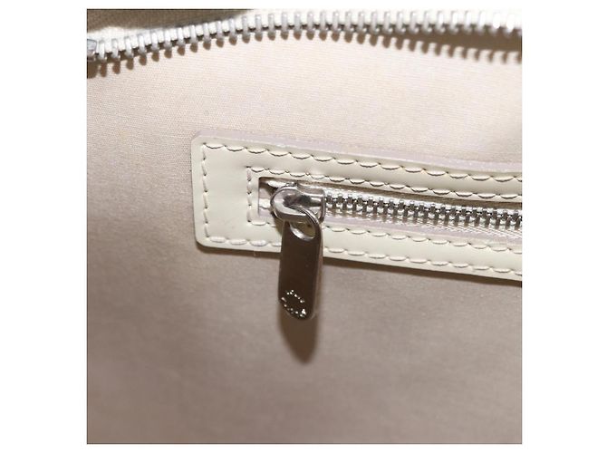 Borsa a mano LOUIS VUITTON Epi Blair MM 2way Bianco Yvoire M40330 LV Auth 206873 - vista 33