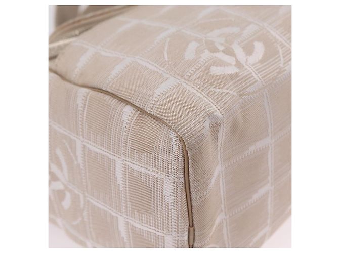 Borsa a tracolla CHANEL New Travel Line Canvas Beige Silver CC Auth fm5465A Argento - vista 15