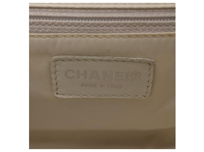 Borsa a tracolla CHANEL New Travel Line Canvas Beige Silver CC Auth fm5465A Argento - vista 22