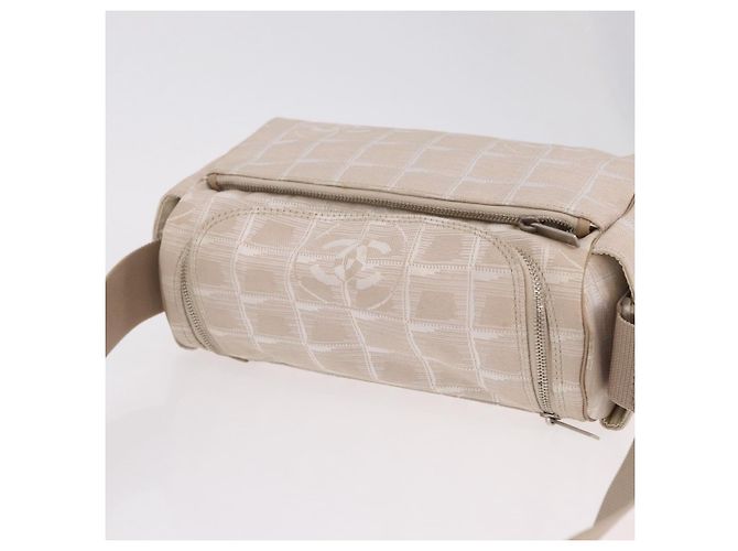 Borsa a tracolla CHANEL New Travel Line Canvas Beige Silver CC Auth fm5465A Argento - vista 8