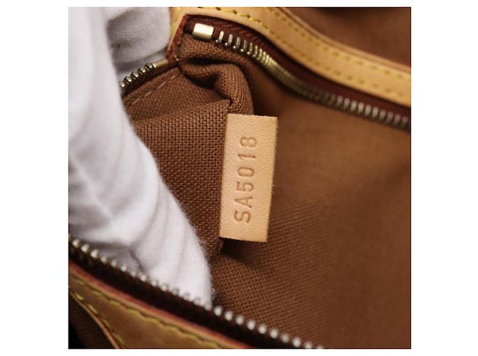 LOUIS VUITTON Monogram Batignolles Horizontal Tote Bag M51154 LV Auth 205309 Monograma - vista 12
