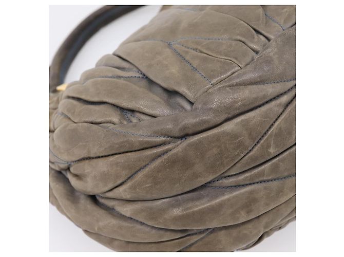 Bolsa de Mão Miu Miu Matelassé em Couro 2way Cinza Tom Dourado Auth 167729A Marrom - vista 19