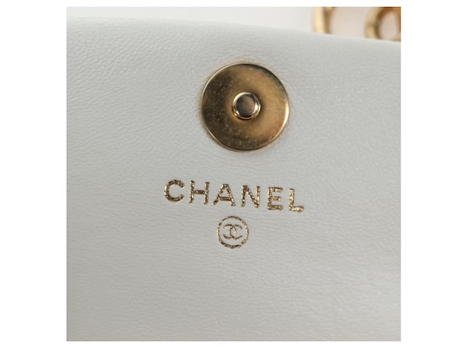 CHANEL Matelasse Chain Shoulder Pouch Lamb Skin Gold White CC Auth 206352SAM Bianco D'oro - vista 23