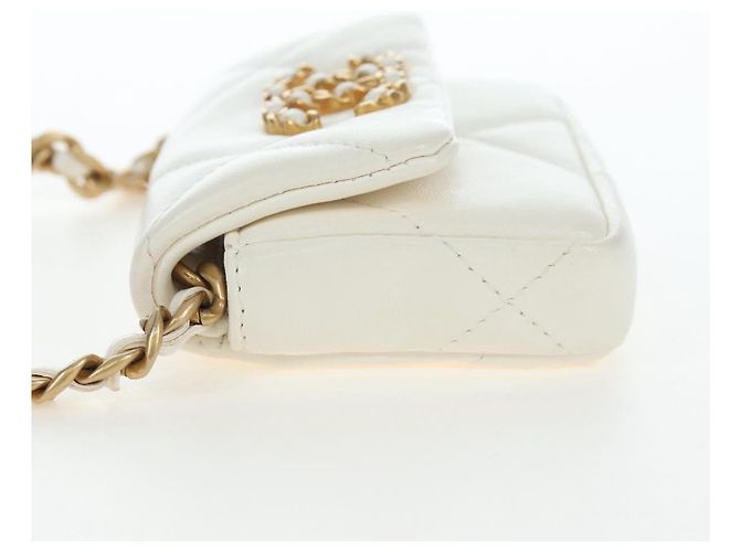 CHANEL Matelasse Chain Shoulder Pouch Lamb Skin Gold White CC Auth 206352SAM Bianco D'oro - vista 3