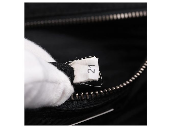 Bolso Tote PRADA de cuero negro plata Auth BA16052A - vista 12