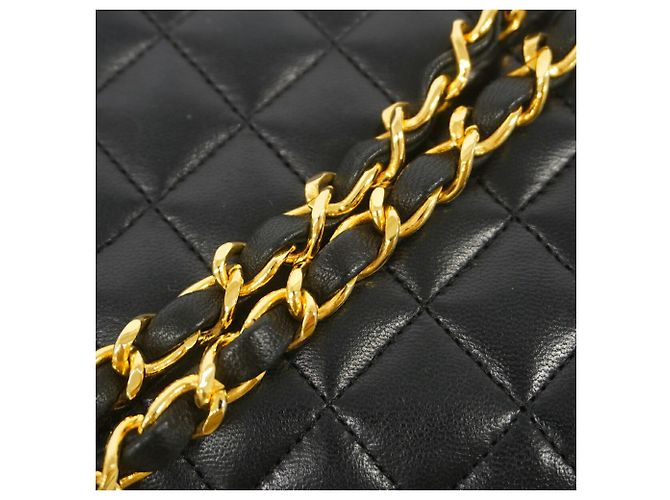 Timeless Borsa a tracolla con catena Chanel Matelassé Nero - vista 8