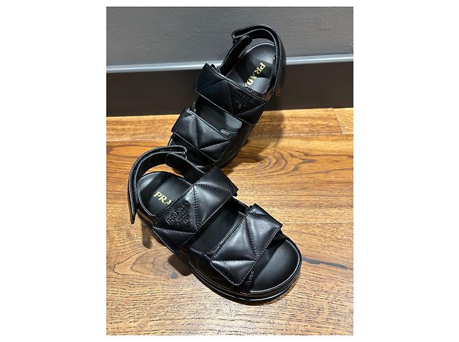 Prada Sandali in pelle matelassé Nero - vista 10
