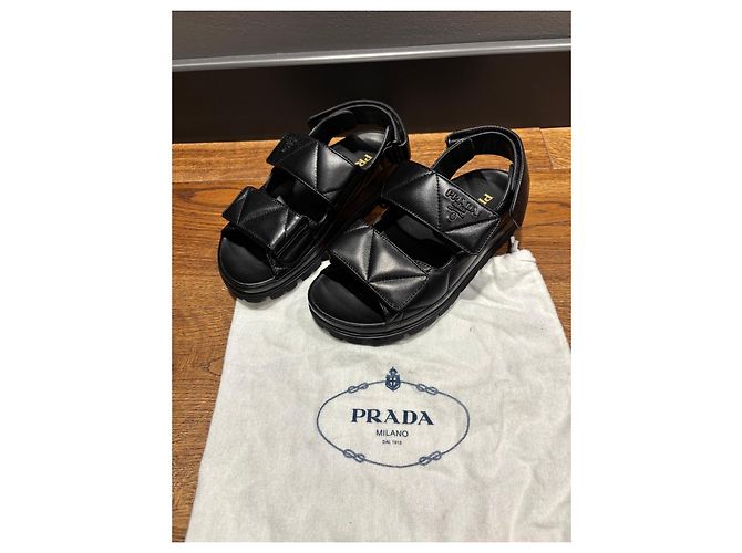 Prada Sandali in pelle matelassé Nero - vista 11