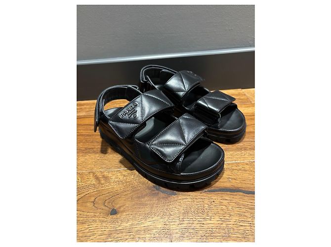 Prada Sandali in pelle matelassé Nero - vista 7