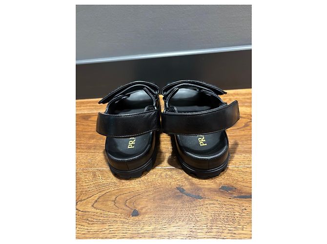Prada Sandali in pelle matelassé Nero - vista 9