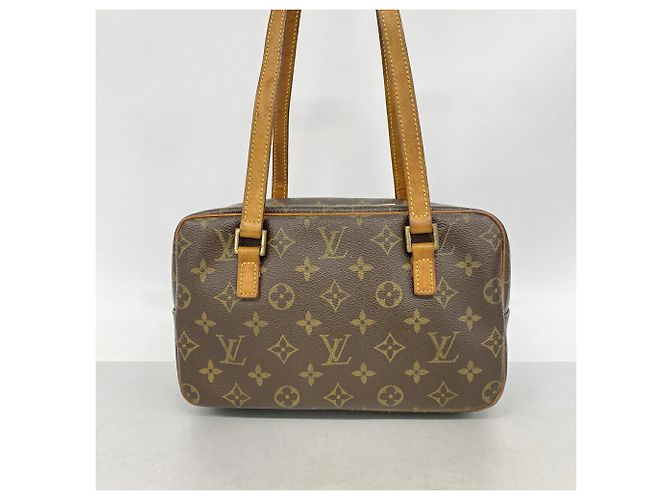 Bolso de hombro Louis Vuitton Monogram Cite MM Castaño - vista 9