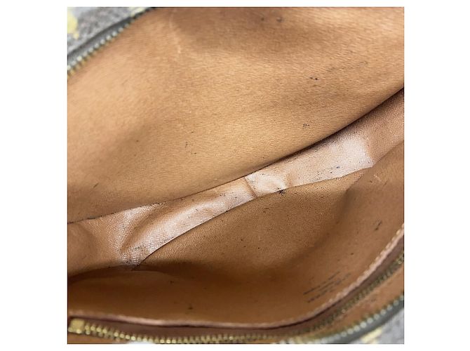 Louis Vuitton Monogram Jeune Fine GM Shoulder Bag Brown - view 4
