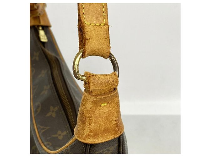 Borsa a tracolla Louis Vuitton Monogram Boulogne 30 Marrone - vista 7