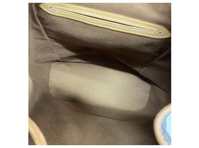 Mochila Louis Vuitton Monogram Montsouris MM Marrom - vista 4