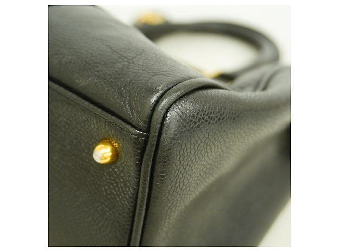 Borsa Boston Chanel in pelle di vitello martellata nera Nero - vista 6